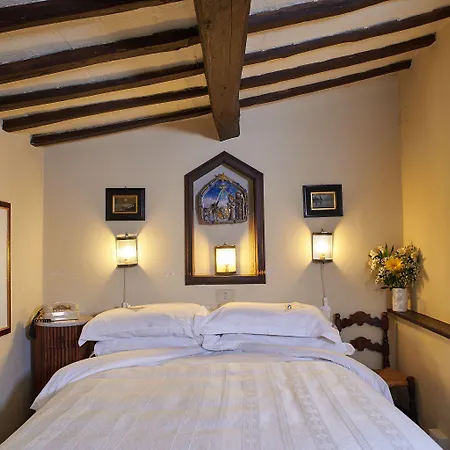 Residenza D'epoca Eremo Delle Grazie 3* モンテルーコ