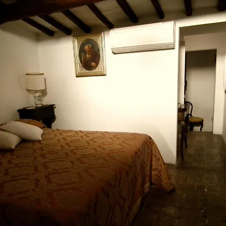 Residenza D'epoca Eremo Delle Grazie モンテルーコ